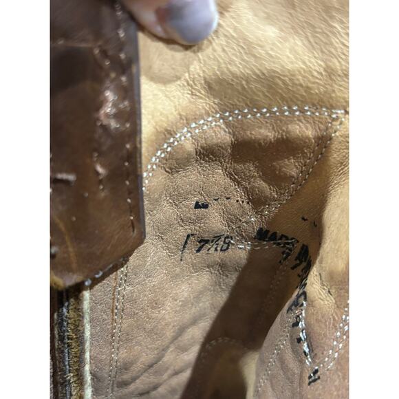 Frye Billy Hammered Stud Cognac Leather Western Cowboy Riding Boot 7.5 7.5 - Picture 11 of 11